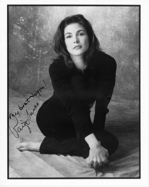 Paige Turco photo #43420